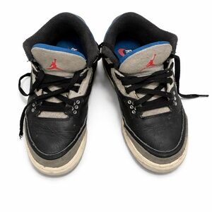 Jordan 3 Retro Youth Size 4.5Y Black Gray Red Boys Sneakers